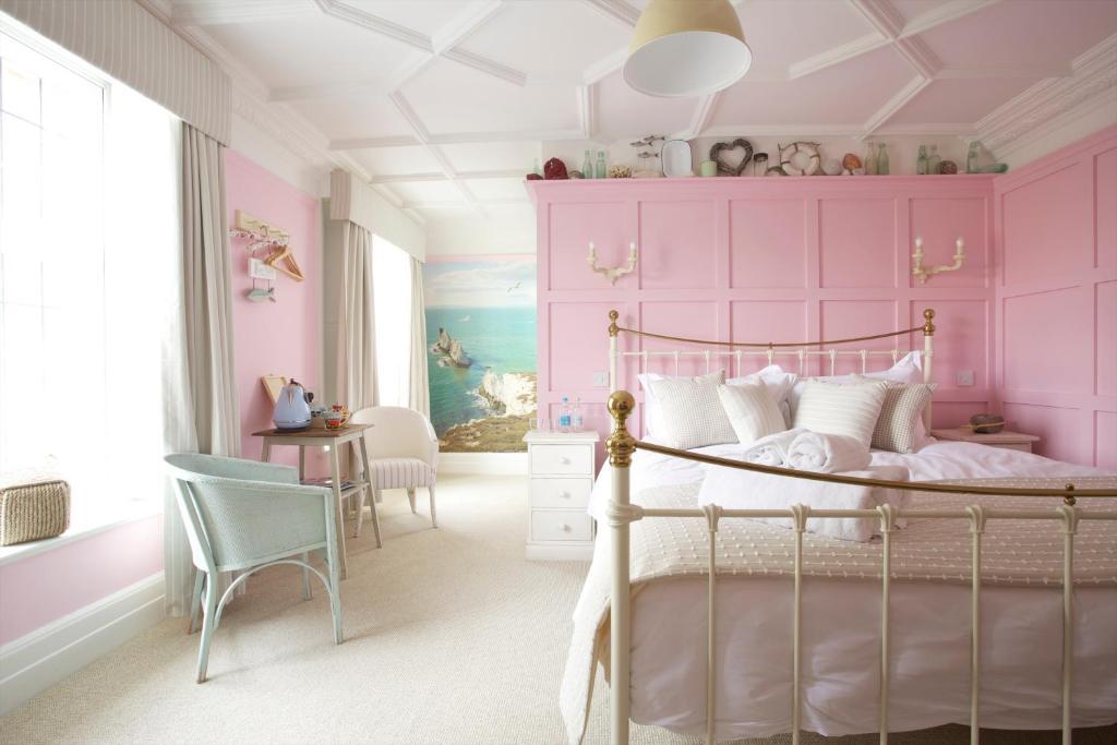 The House 3*